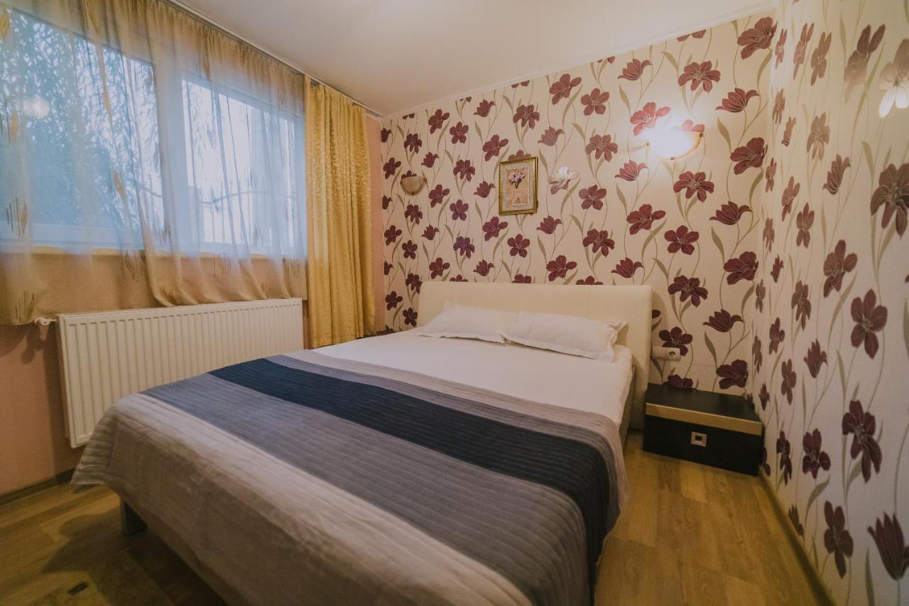 Hostel Denisa Buzău Exteriér fotografie