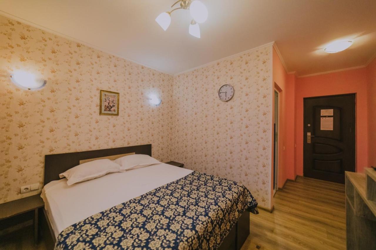 Hostel Denisa Buzău Exteriér fotografie