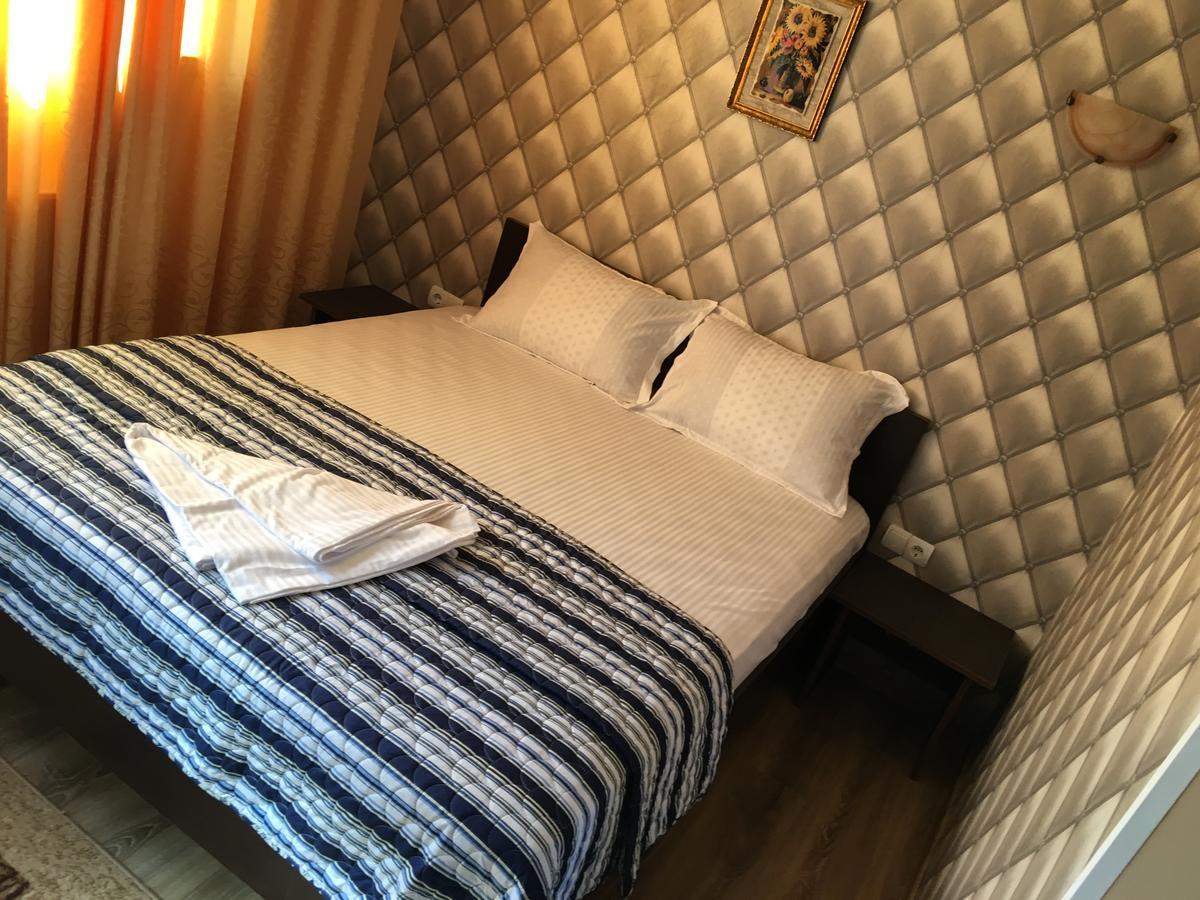 Hostel Denisa Buzău Exteriér fotografie