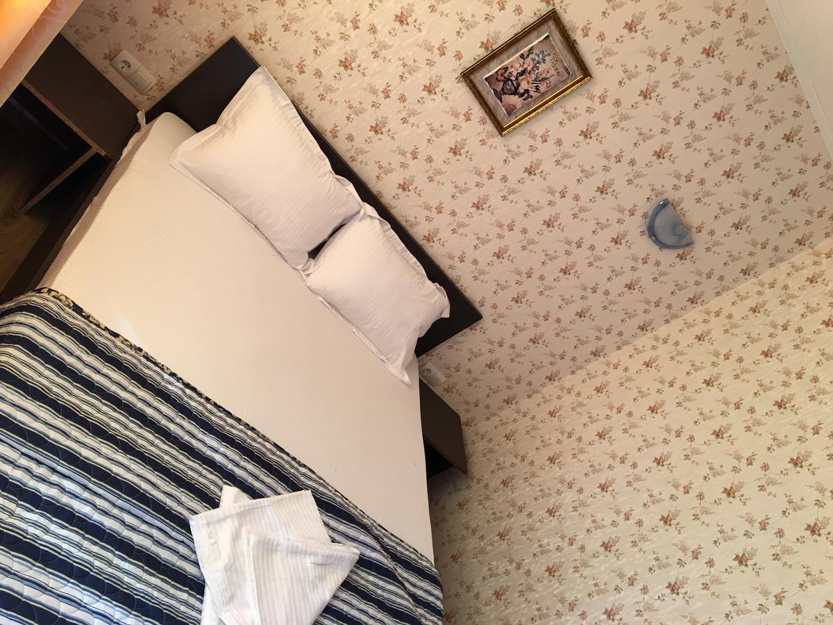 Hostel Denisa Buzău Exteriér fotografie