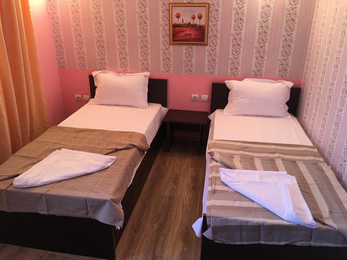 Hostel Denisa Buzău Exteriér fotografie
