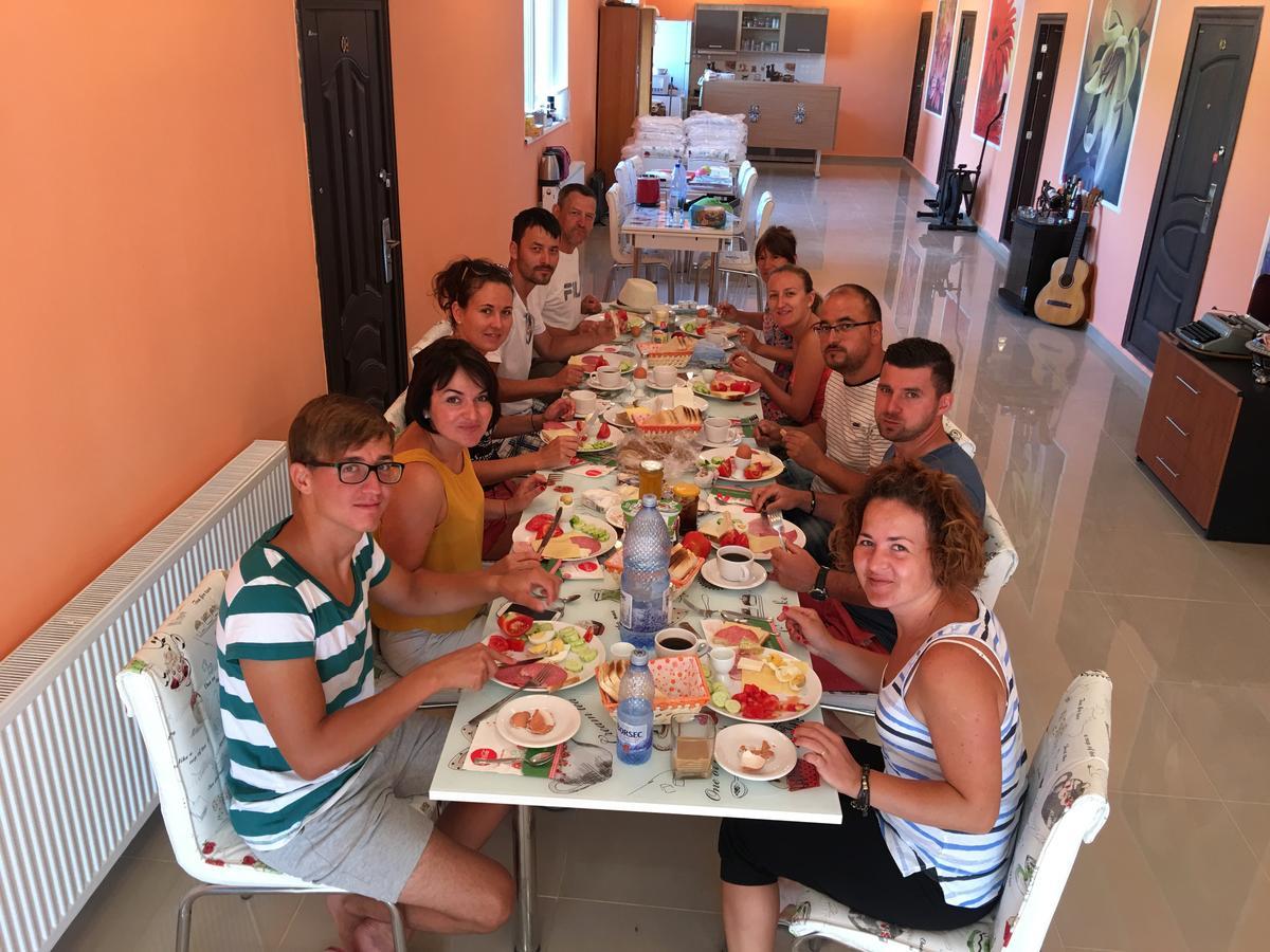 Hostel Denisa Buzău Exteriér fotografie