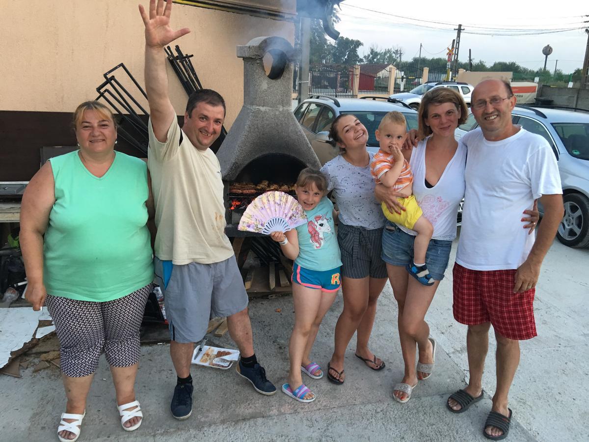 Hostel Denisa Buzău Exteriér fotografie